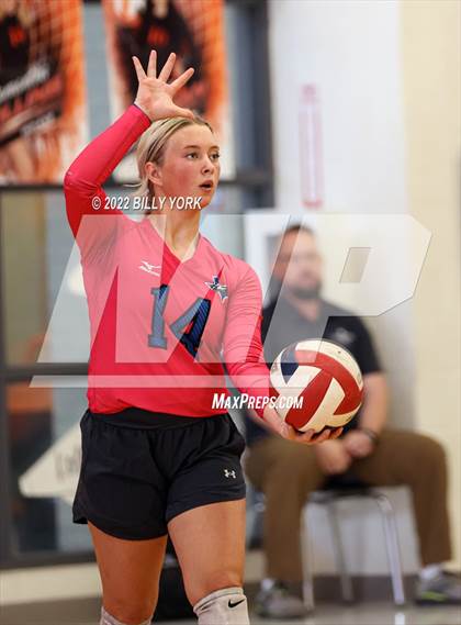 Thumbnail 1 in Overton vs Detroit photogallery.