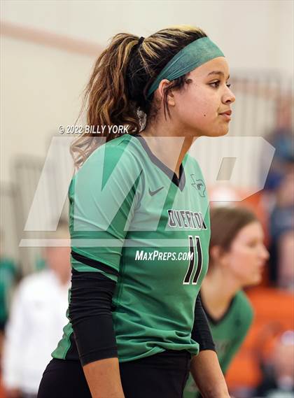 Thumbnail 3 in Overton vs Detroit photogallery.