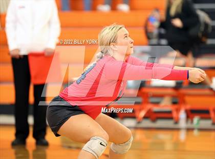 Thumbnail 1 in Overton vs Detroit photogallery.