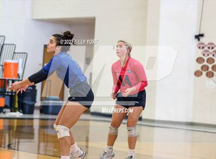 Thumbnail 1 in Overton vs Detroit photogallery.