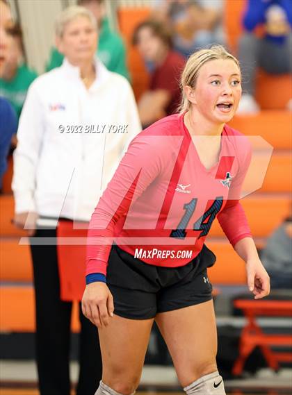 Thumbnail 1 in Overton vs Detroit photogallery.