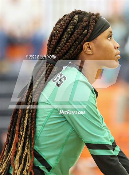 Thumbnail 3 in Overton vs Detroit photogallery.