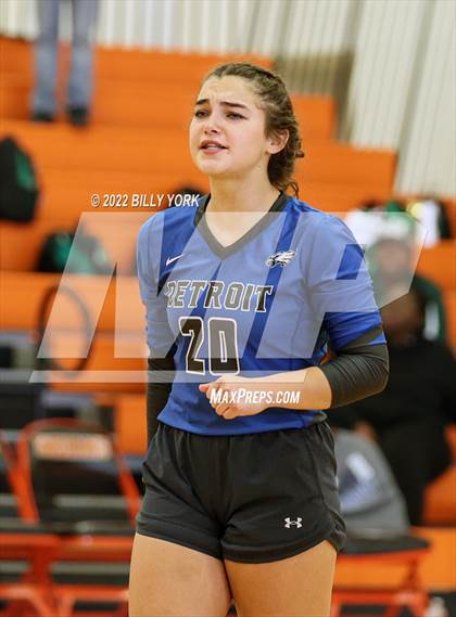 Thumbnail 3 in Overton vs Detroit photogallery.