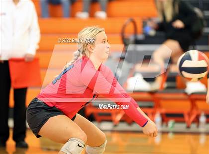 Thumbnail 3 in Overton vs Detroit photogallery.