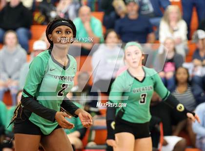 Thumbnail 2 in Overton vs Detroit photogallery.