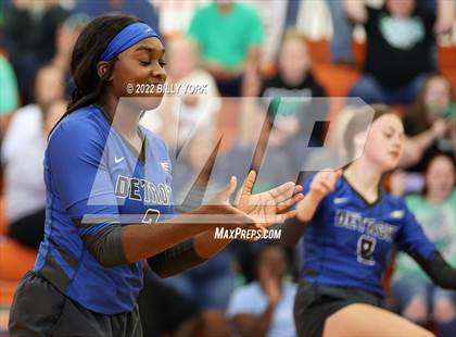 Thumbnail 1 in Overton vs Detroit photogallery.