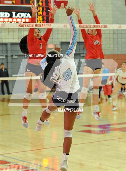 Thumbnail 3 in Marymount @ Mater Dei (CIF SS D1 Semifinal) photogallery.