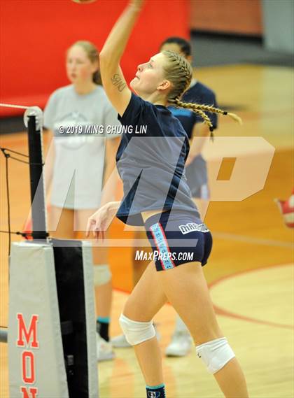 Thumbnail 2 in Marymount @ Mater Dei (CIF SS D1 Semifinal) photogallery.
