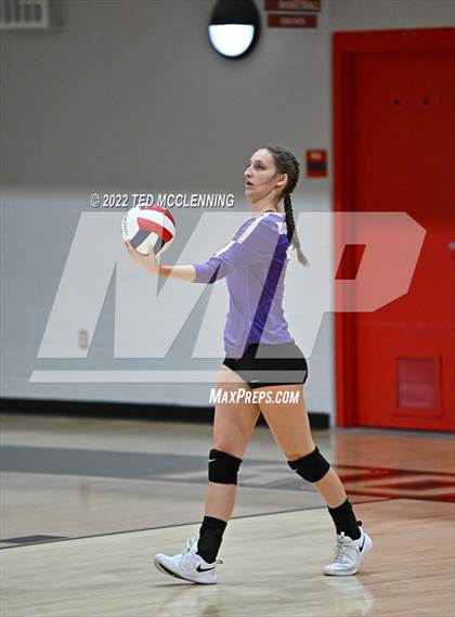 Thumbnail 2 in Atkins vs. Booneville (AAA 3A State Playoff 1st round) photogallery.