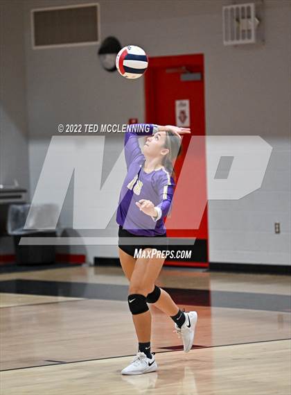 Thumbnail 1 in Atkins vs. Booneville (AAA 3A State Playoff 1st round) photogallery.