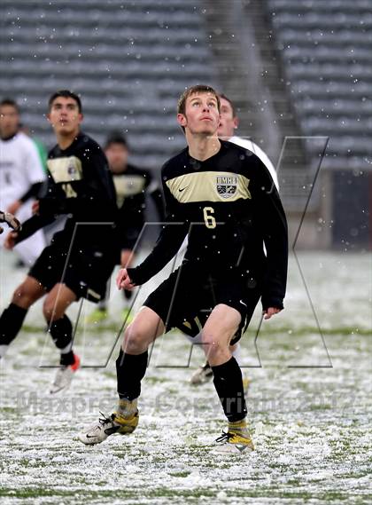 Thumbnail 2 in Palmer Ridge vs. Battle Mountain (CHSAA 4A Final) photogallery.