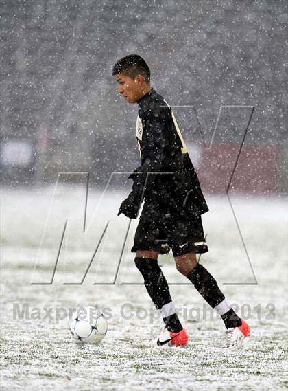 Thumbnail 1 in Palmer Ridge vs. Battle Mountain (CHSAA 4A Final) photogallery.