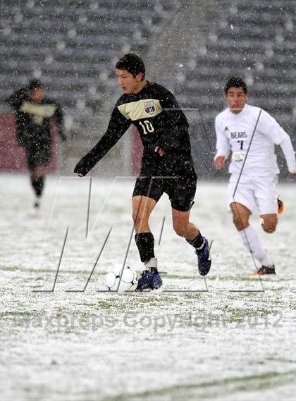 Thumbnail 1 in Palmer Ridge vs. Battle Mountain (CHSAA 4A Final) photogallery.