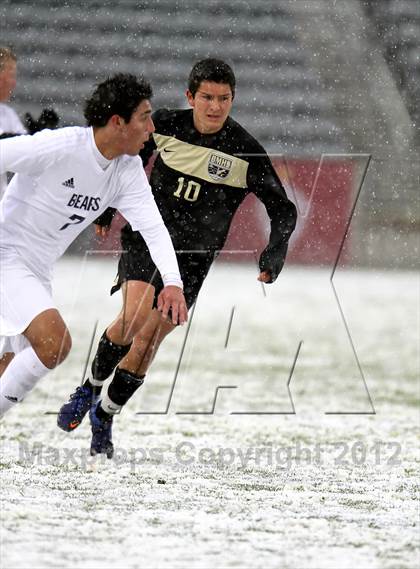 Thumbnail 2 in Palmer Ridge vs. Battle Mountain (CHSAA 4A Final) photogallery.