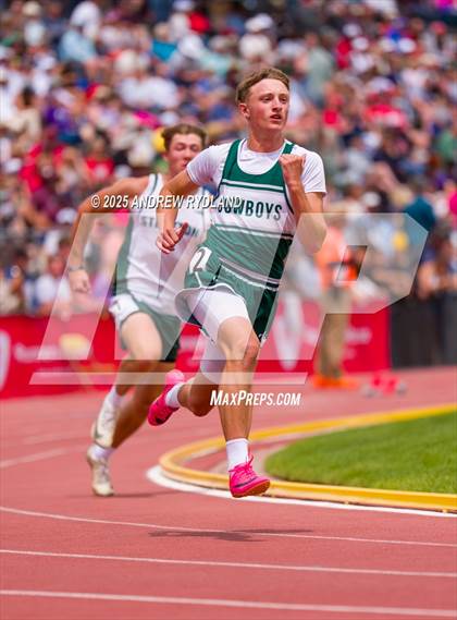 Thumbnail 1 in CHSAA State Championships (400m Finals) photogallery.
