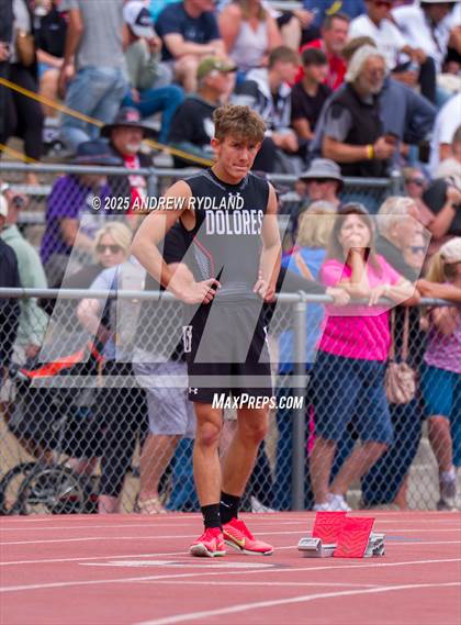 Thumbnail 3 in CHSAA State Championships (400m Finals) photogallery.