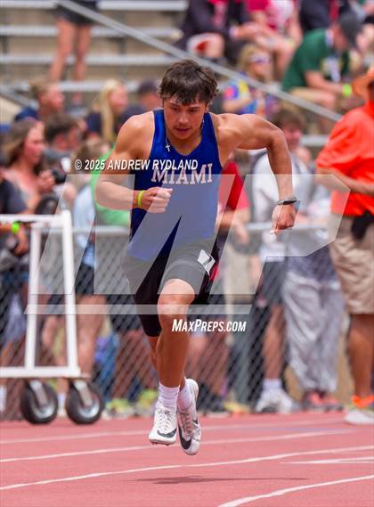 Thumbnail 2 in CHSAA State Championships (400m Finals) photogallery.