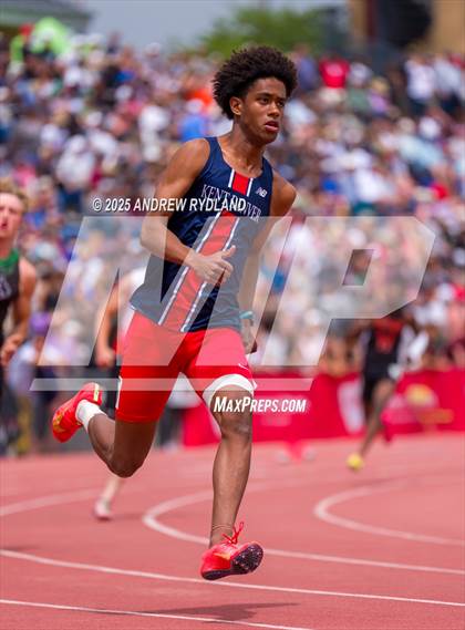 Thumbnail 2 in CHSAA State Championships (400m Finals) photogallery.