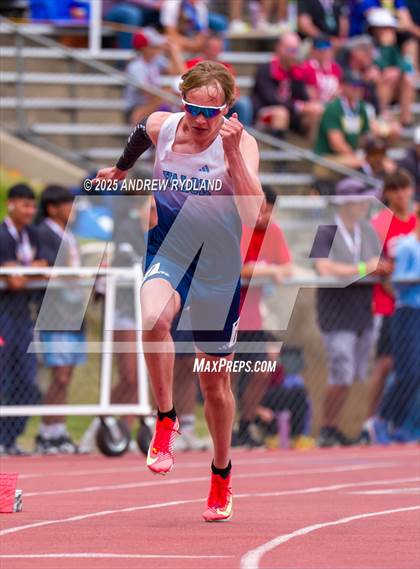 Thumbnail 3 in CHSAA State Championships (400m Finals) photogallery.