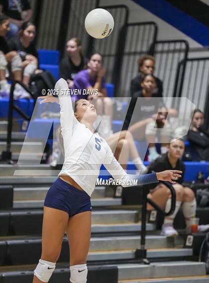 Thumbnail 2 in Pinnacle vs Corona del Sol (House of Payne Tournament) photogallery.