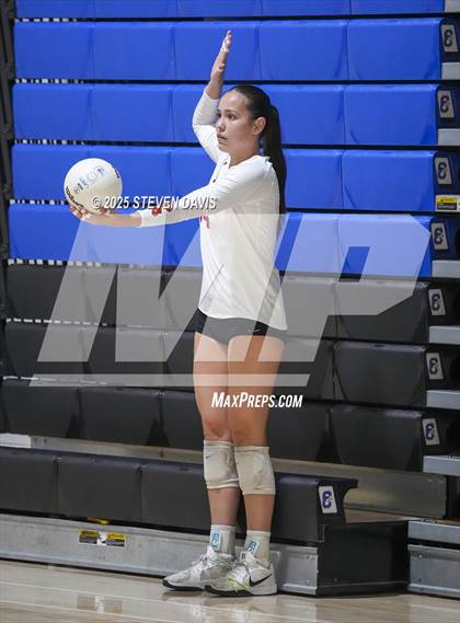 Thumbnail 1 in Pinnacle vs Corona del Sol (House of Payne Tournament) photogallery.