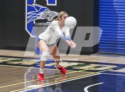 Thumbnail 3 in Pinnacle vs Corona del Sol (House of Payne Tournament) photogallery.