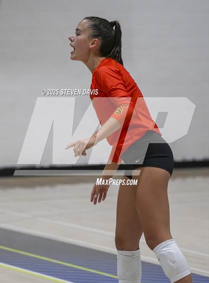 Thumbnail 3 in Pinnacle vs Corona del Sol (House of Payne Tournament) photogallery.