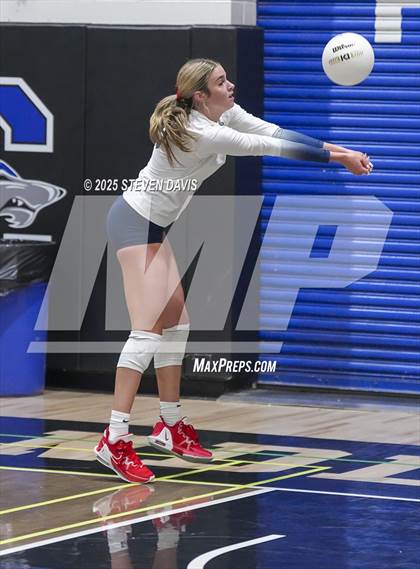 Thumbnail 2 in Pinnacle vs Corona del Sol (House of Payne Tournament) photogallery.