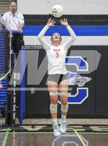 Thumbnail 3 in Pinnacle vs Corona del Sol (House of Payne Tournament) photogallery.