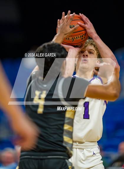 Thumbnail 3 in Benjamin vs Jayton (UIL 1A Basketball Final) photogallery.