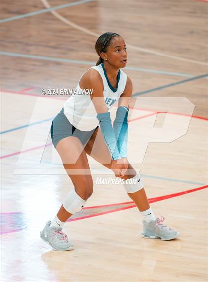 Thumbnail 2 in Hartselle @ James Clemens photogallery.