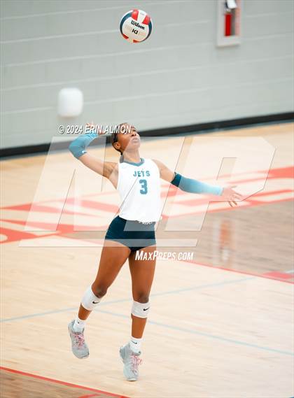 Thumbnail 3 in Hartselle @ James Clemens photogallery.