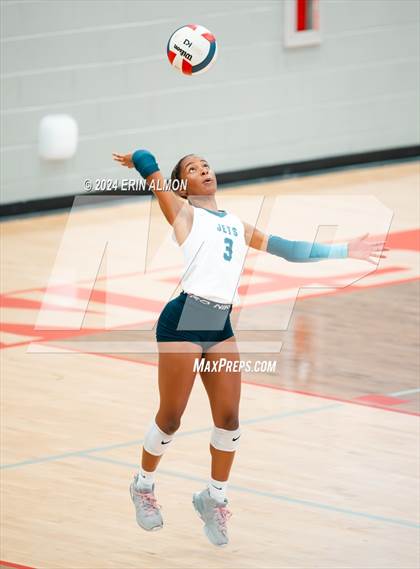 Thumbnail 1 in Hartselle @ James Clemens photogallery.