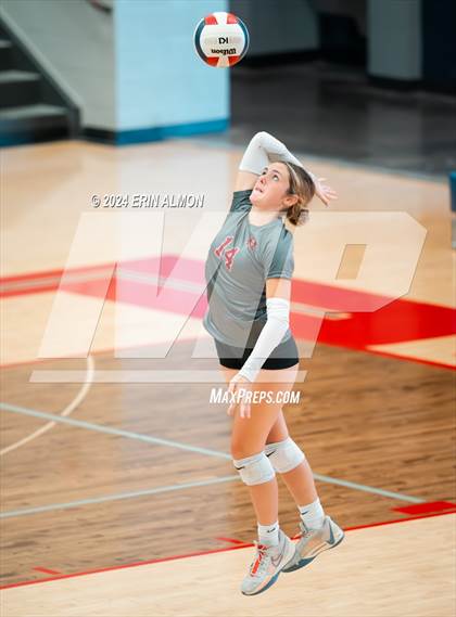 Thumbnail 2 in Hartselle @ James Clemens photogallery.