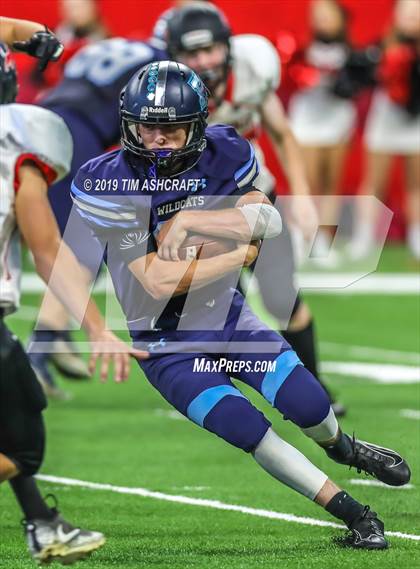 Thumbnail 1 in Franklin County vs Rushville @ Lucas Oil Stadium photogallery.
