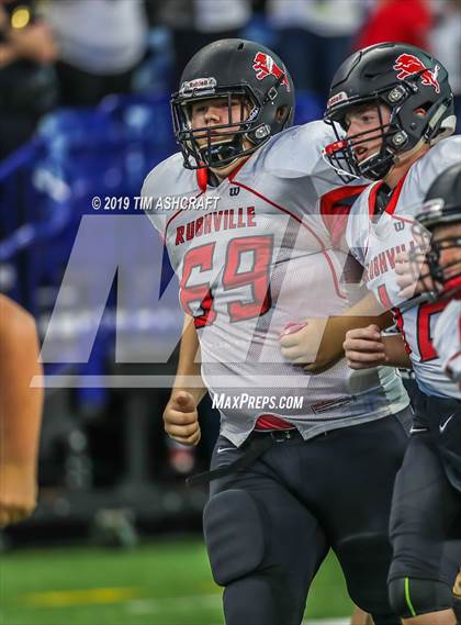 Thumbnail 1 in Franklin County vs Rushville @ Lucas Oil Stadium photogallery.