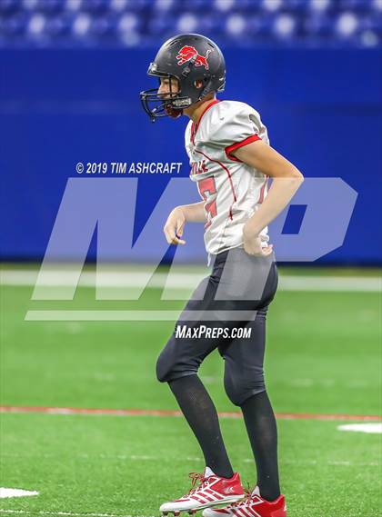 Thumbnail 1 in Franklin County vs Rushville @ Lucas Oil Stadium photogallery.