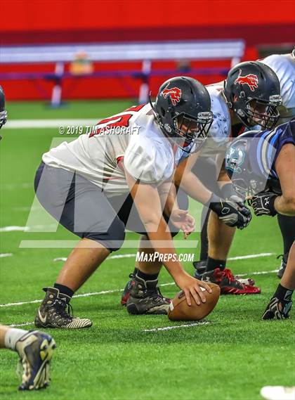 Thumbnail 1 in Franklin County vs Rushville @ Lucas Oil Stadium photogallery.