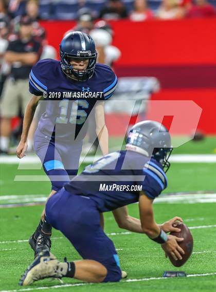 Thumbnail 2 in Franklin County vs Rushville @ Lucas Oil Stadium photogallery.