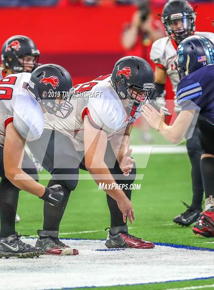 Thumbnail 1 in Franklin County vs Rushville @ Lucas Oil Stadium photogallery.