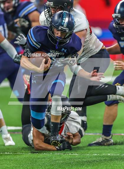 Thumbnail 1 in Franklin County vs Rushville @ Lucas Oil Stadium photogallery.
