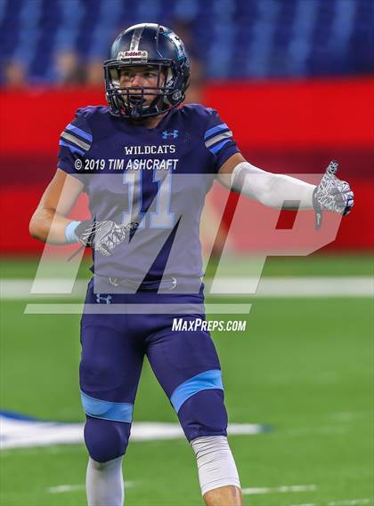 Thumbnail 1 in Franklin County vs Rushville @ Lucas Oil Stadium photogallery.