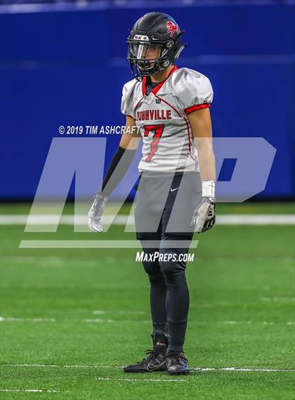 Thumbnail 2 in Franklin County vs Rushville @ Lucas Oil Stadium photogallery.