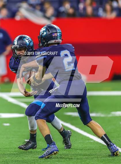 Thumbnail 2 in Franklin County vs Rushville @ Lucas Oil Stadium photogallery.