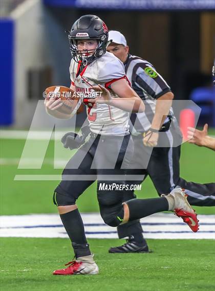 Thumbnail 2 in Franklin County vs Rushville @ Lucas Oil Stadium photogallery.