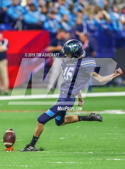 Thumbnail 2 in Franklin County vs Rushville @ Lucas Oil Stadium photogallery.