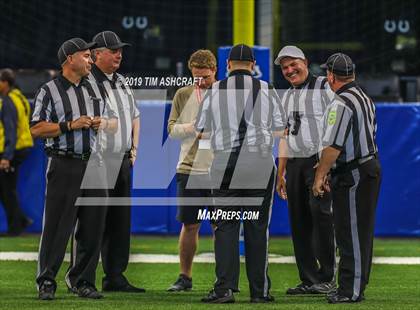 Thumbnail 3 in Franklin County vs Rushville @ Lucas Oil Stadium photogallery.
