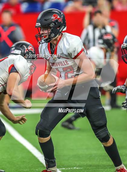 Thumbnail 3 in Franklin County vs Rushville @ Lucas Oil Stadium photogallery.