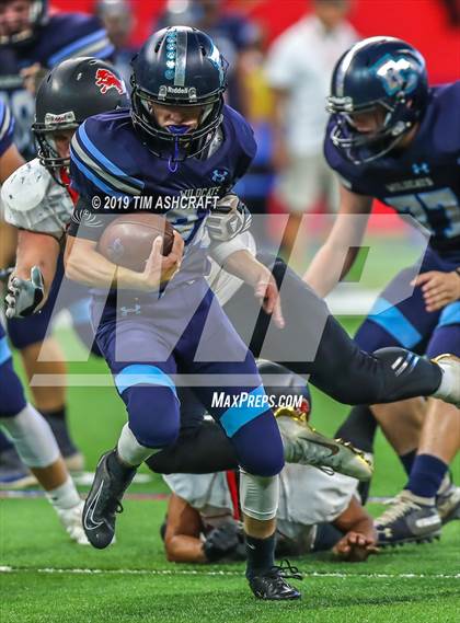 Thumbnail 2 in Franklin County vs Rushville @ Lucas Oil Stadium photogallery.
