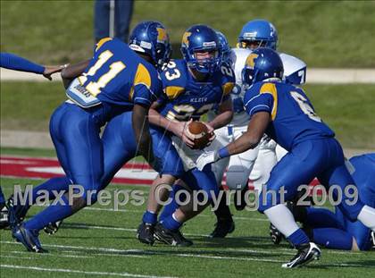 Thumbnail 3 in Tyler vs. Klein (Texas 5A Region 1 Division 2 Final) photogallery.